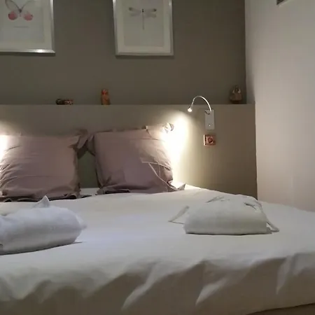 Le Clos St Louis Apartment