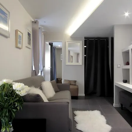 Le Clos St Louis Apartment