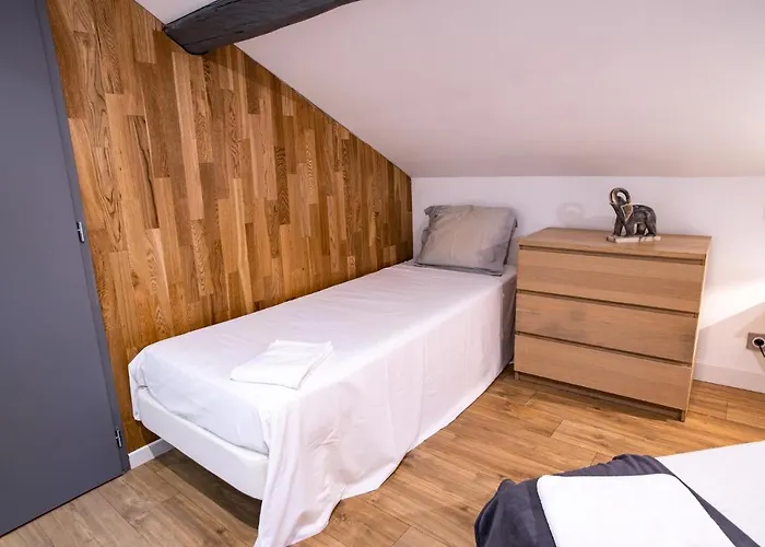 Le Clos St Louis Lejlighed